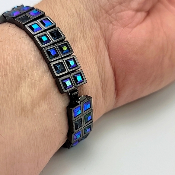 Vtg Givenchy Double Row Blue AB Gun Metal Tennis Bracelet Unisex Japan Classy - Picture 10 of 11